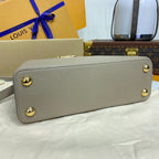 Louis Vuitton Capucines BB Handbag