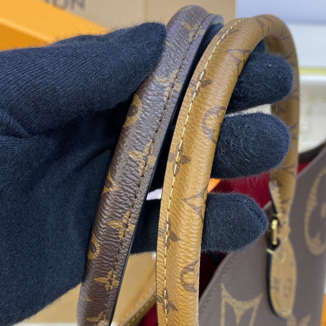 Louis Vuitton OnTheGo GM Tote Bag