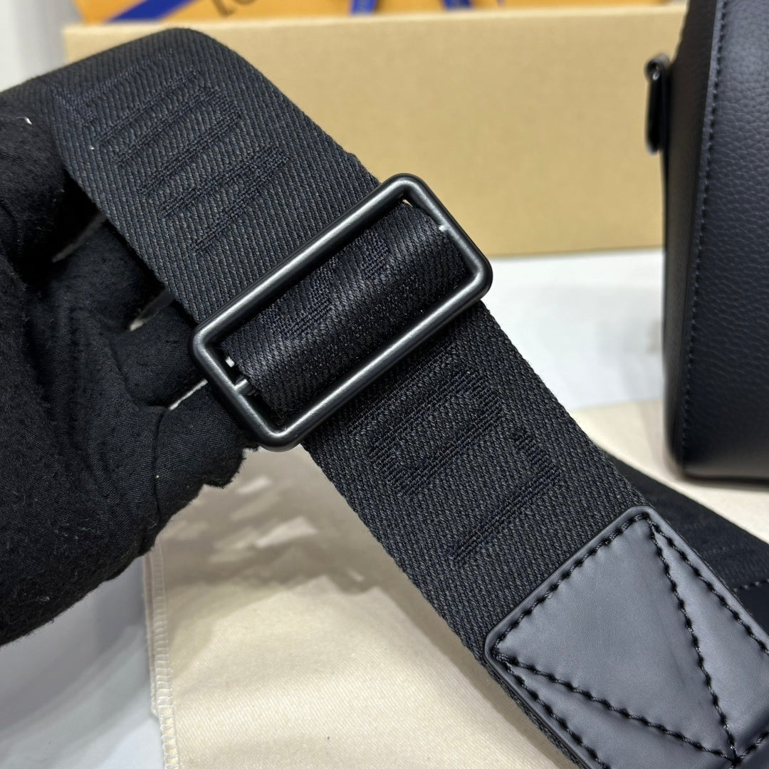 Louis Vuitton City Keepall Handbag
