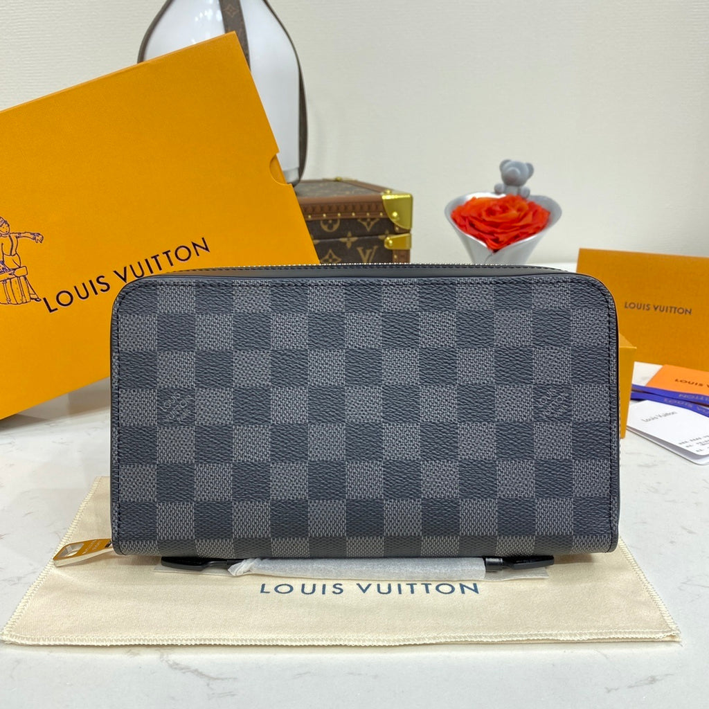 Louis Vuitton Zippy XL Wallet
