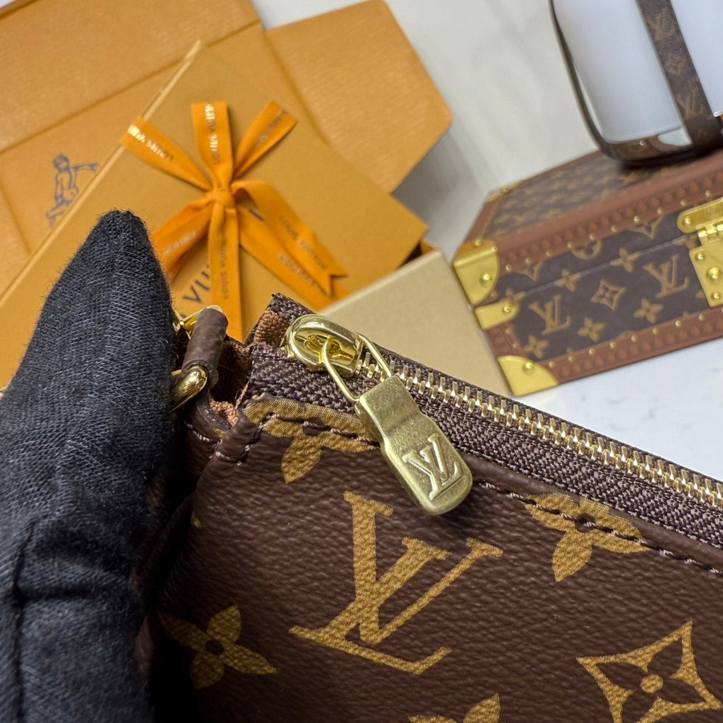 Louis Vuitton Monogram Shoulder Underarm Bag