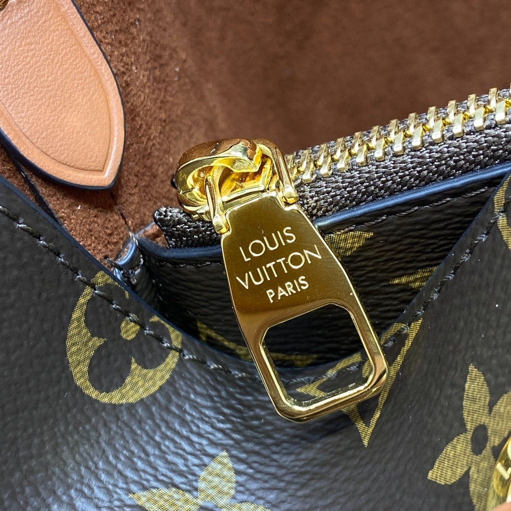 Louis Vuitton NéoNoé Handbag Medium