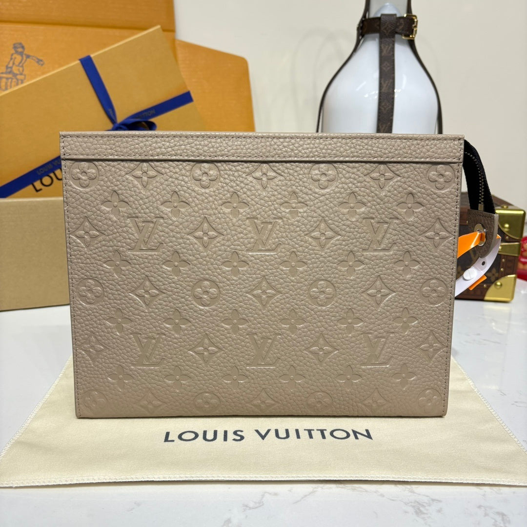 Louis Vuitton Pochette Voyage Medium