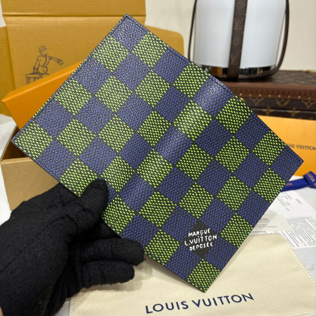 Louis Vuitton Passport Holder Damier Heritage