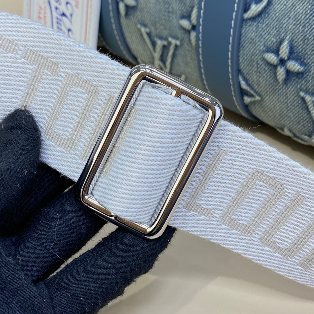 Louis Vuitton Keepall Bandoulière 25 Handbag