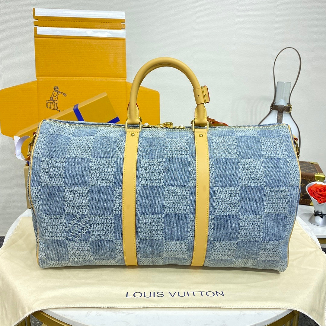 Louis Vuitton Keepall Bandoulière 50 Travel Bag