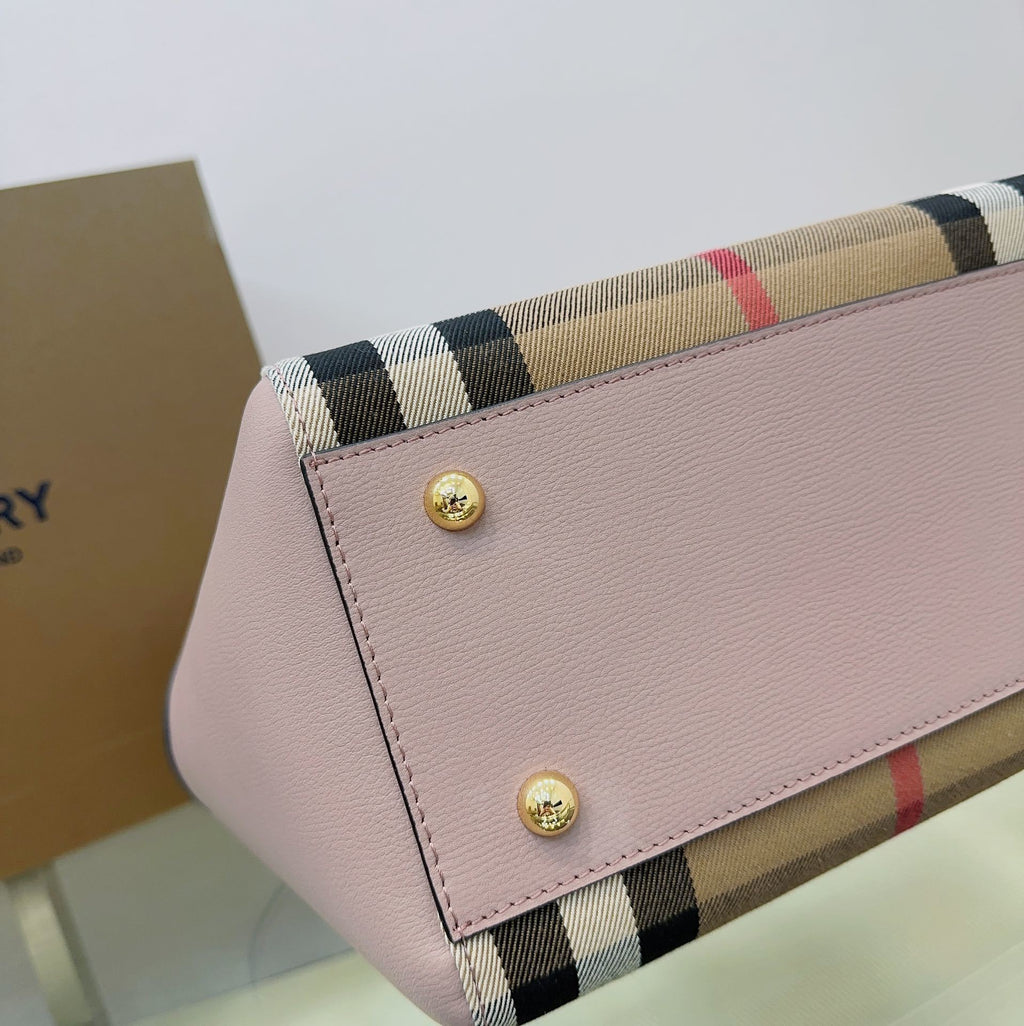 Burberry The Canter Bag