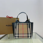 Burberry The Canter Bag