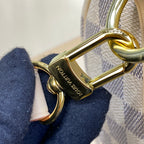 Louis Vuitton Speedy 25 Handbag