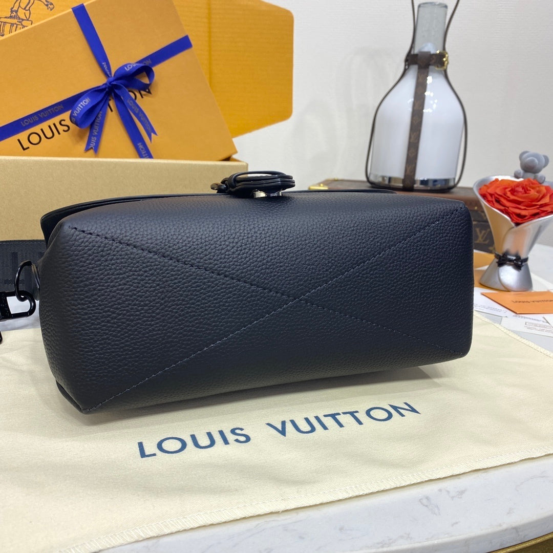 Louis Vuitton Saumur Messenger Bag