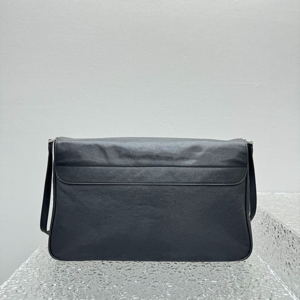 Balenciaga Grundy Oxford Bag Medium