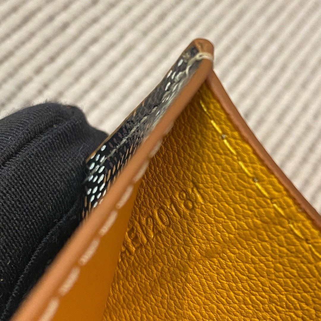 Goyard Bi-Fold Card Holder with Coin Pocket
