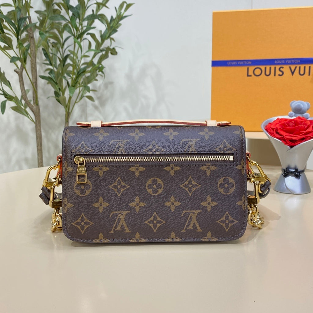 Louis Vuitton Pochette Métis East West