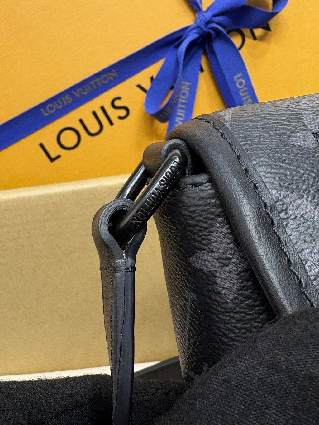 Louis Vuitton Pulse Messenger Bag