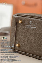 Hermès Lindy Mini 19