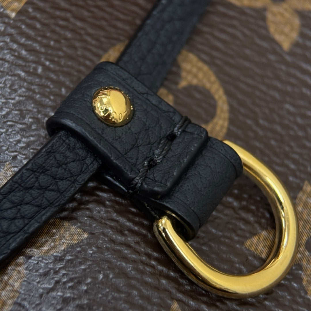 Louis Vuitton Neverfull Medium Handbag