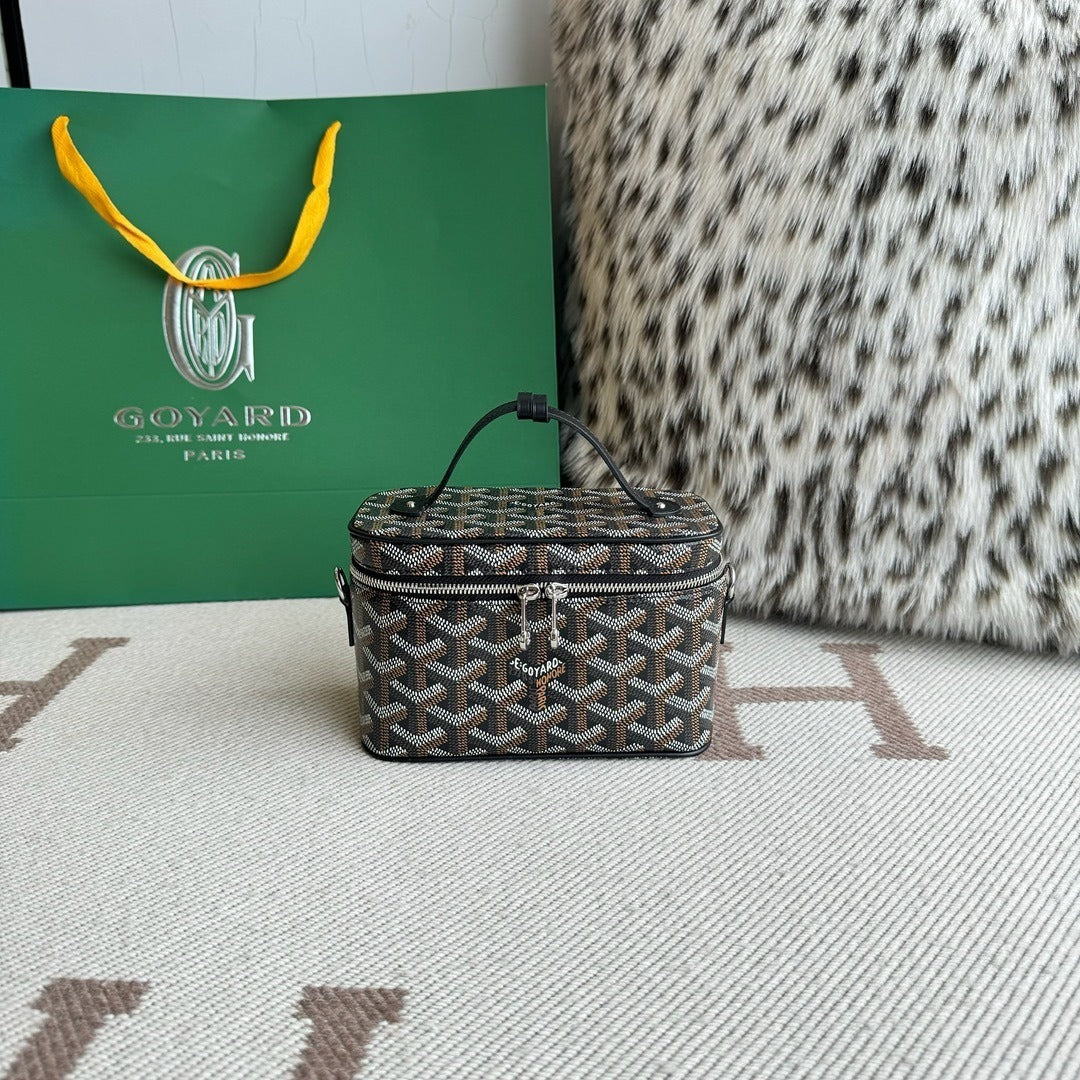 Goyard Muse Vanity Mini Cosmetic Bag