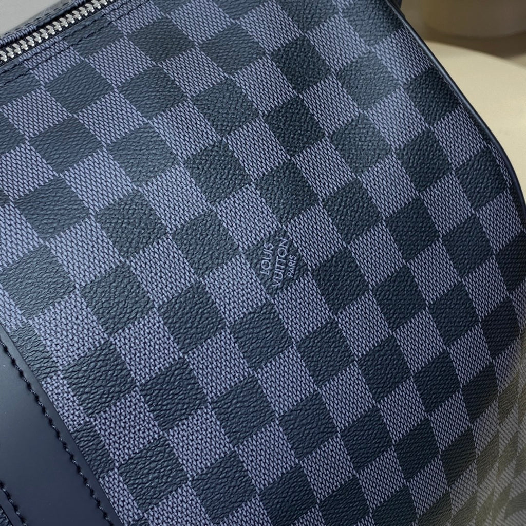 Louis Vuitton Keepall Bandoulière 50 Travel Bag