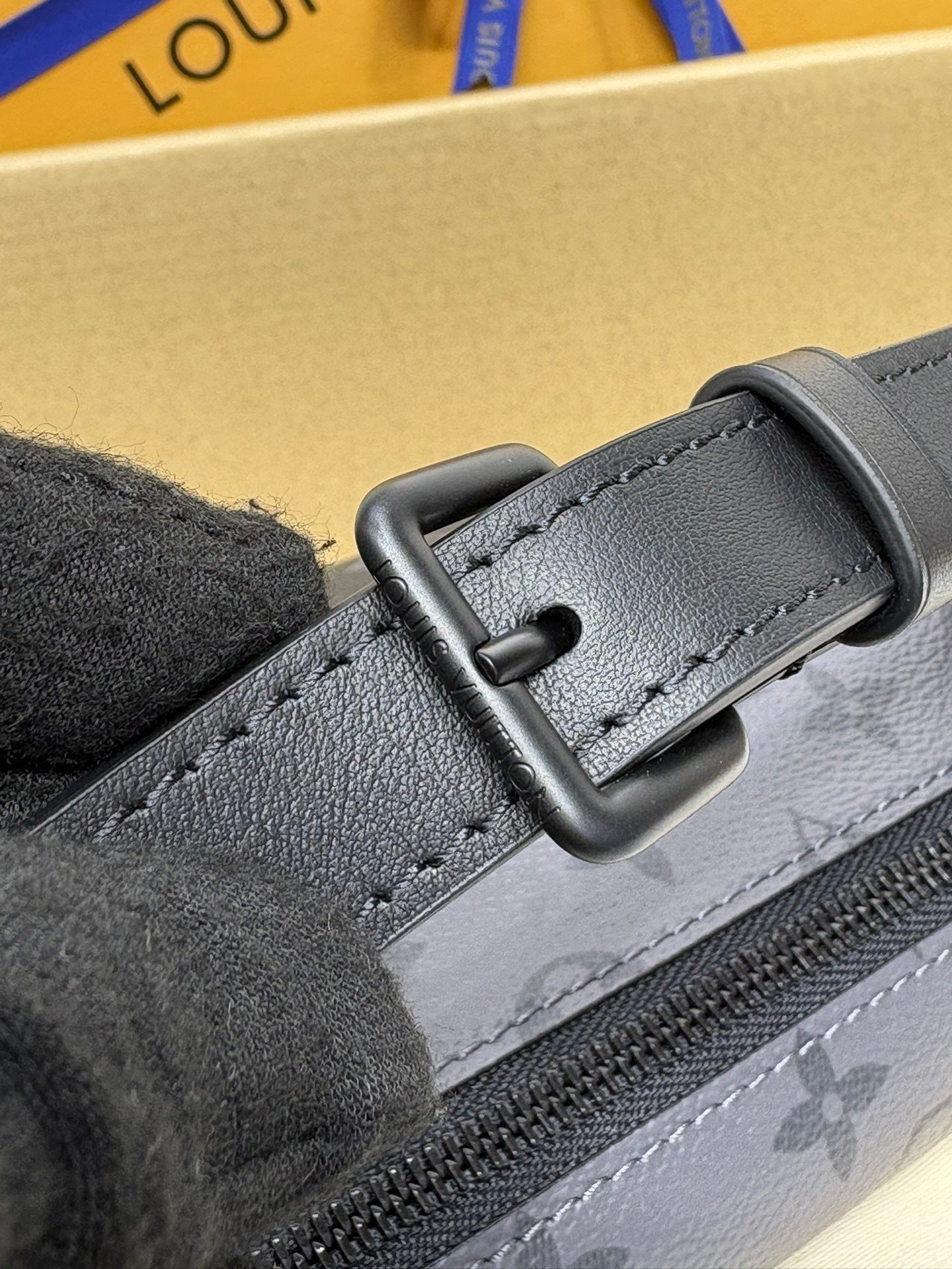Louis Vuitton Pulse Mini Handbag