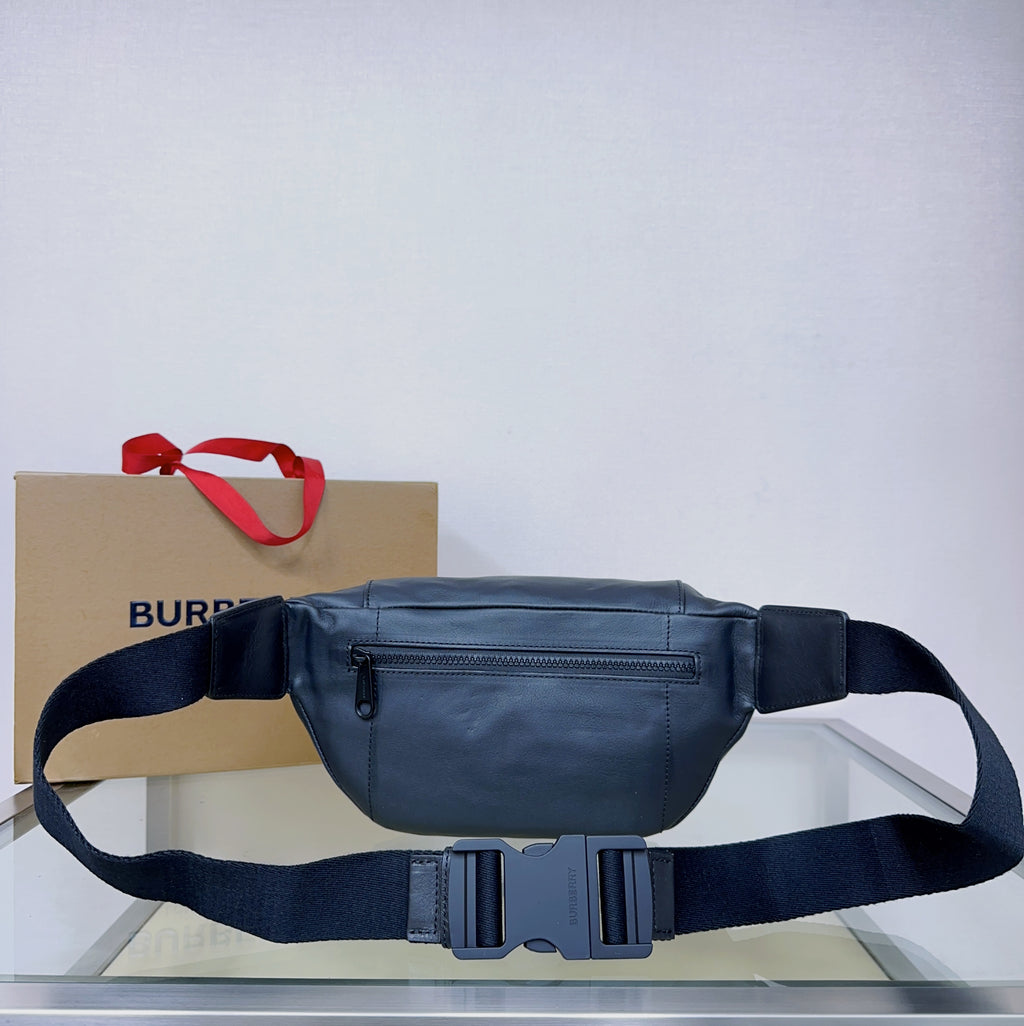 Burberry Waist Bag / Crossbody Bag