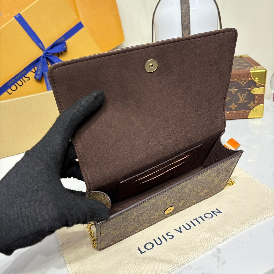 Louis Vuitton Lily WOC Handbag