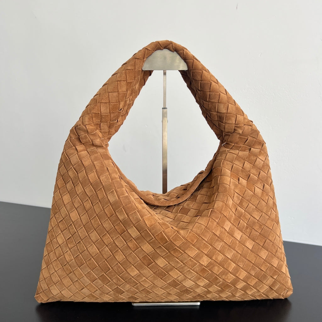 Bottega Veneta Hop Bag (Medium)