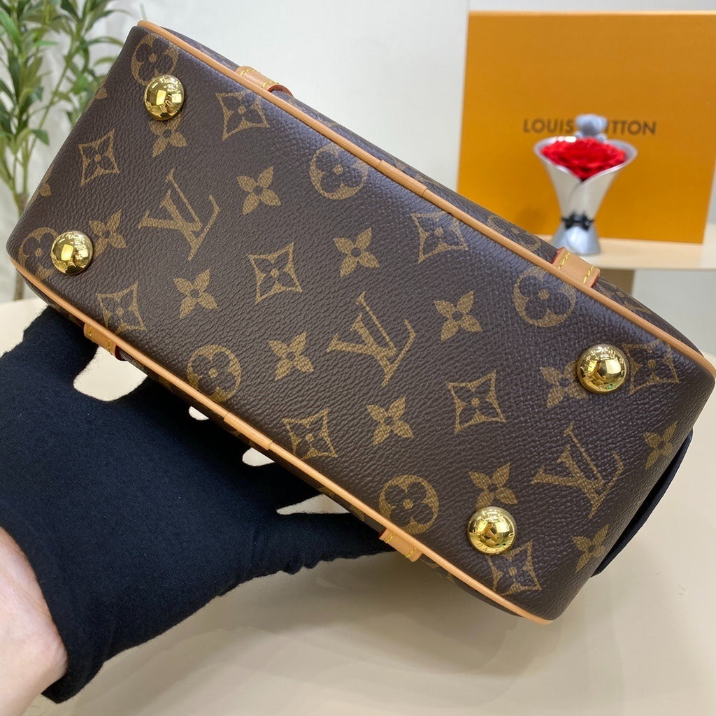Louis Vuitton Smile Box Camera Handbag