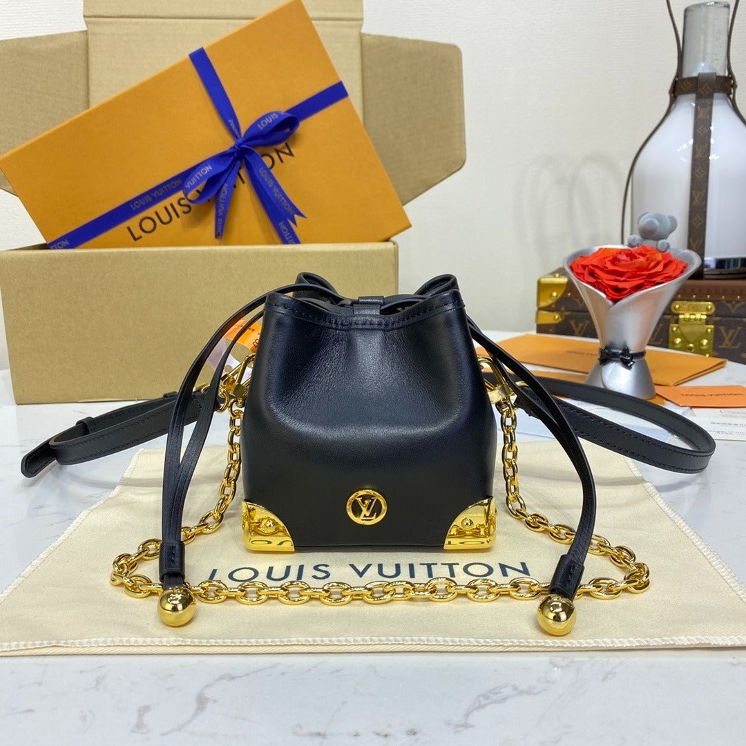 Louis Vuitton Noé Purse Handbag