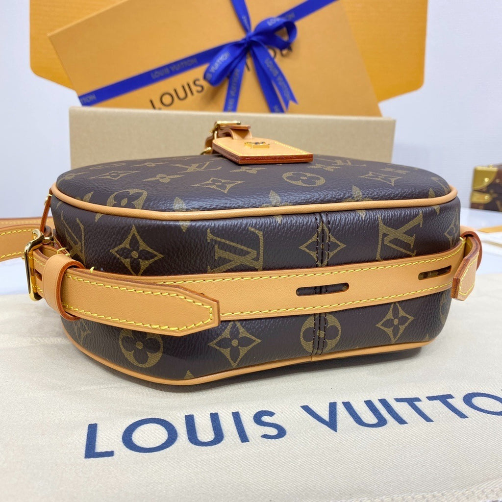 Louis Vuitton Boîte Chapeau Handbag