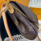 Louis Vuitton Patent Leather Shoulder Handbag