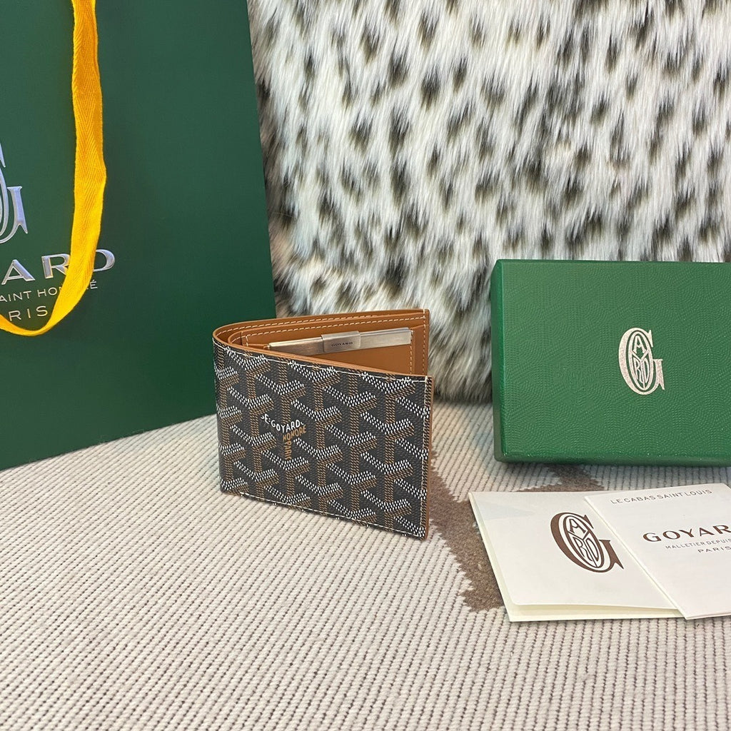 Goyard Bi-Fold Card Holder with Coin Pocket