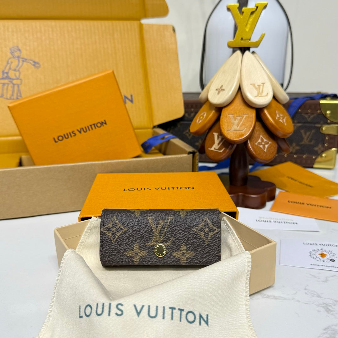 Louis Vuitton 4 Key Holder