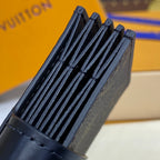 Louis Vuitton Card Holder Snap