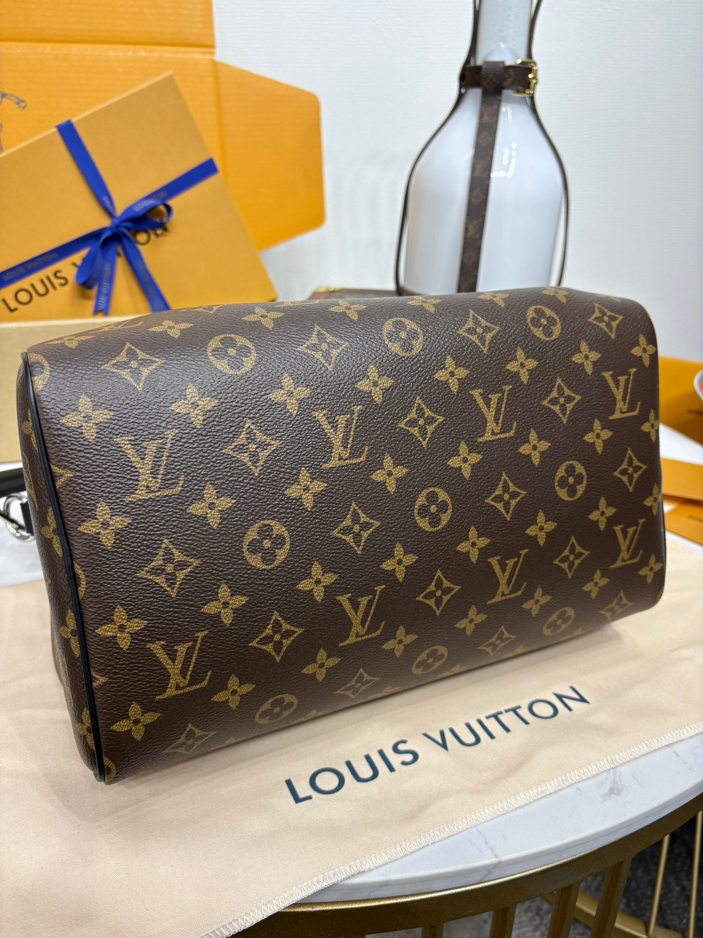 Louis Vuitton Speedy Soft 30 Dark