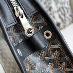 Goyard Clutch / Toiletry Pouch