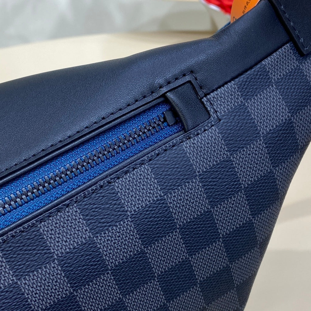Louis Vuitton Discovery Bumbag