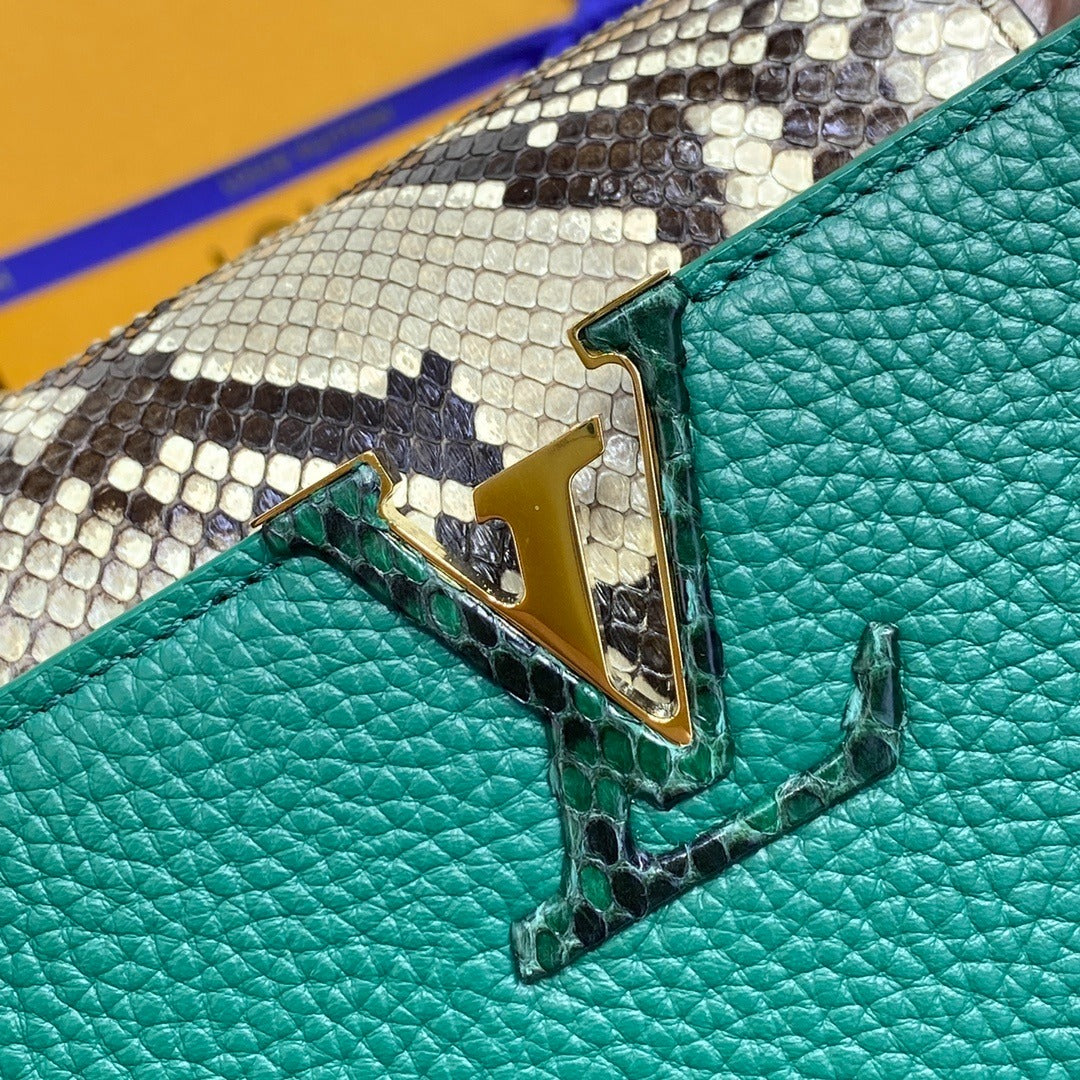 Louis Vuitton Capucines BB Handbag