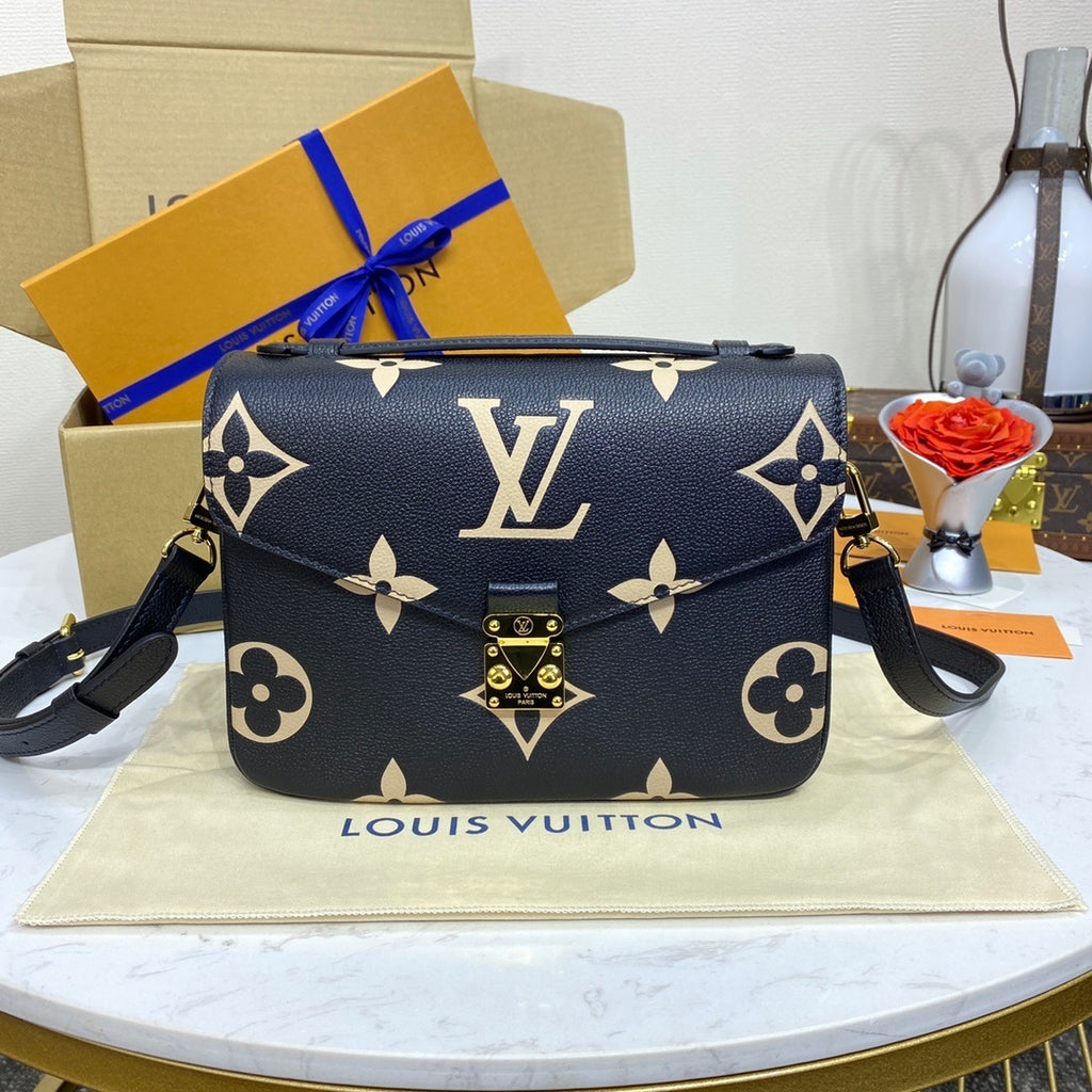 Louis Vuitton Pochette Métis Handbag