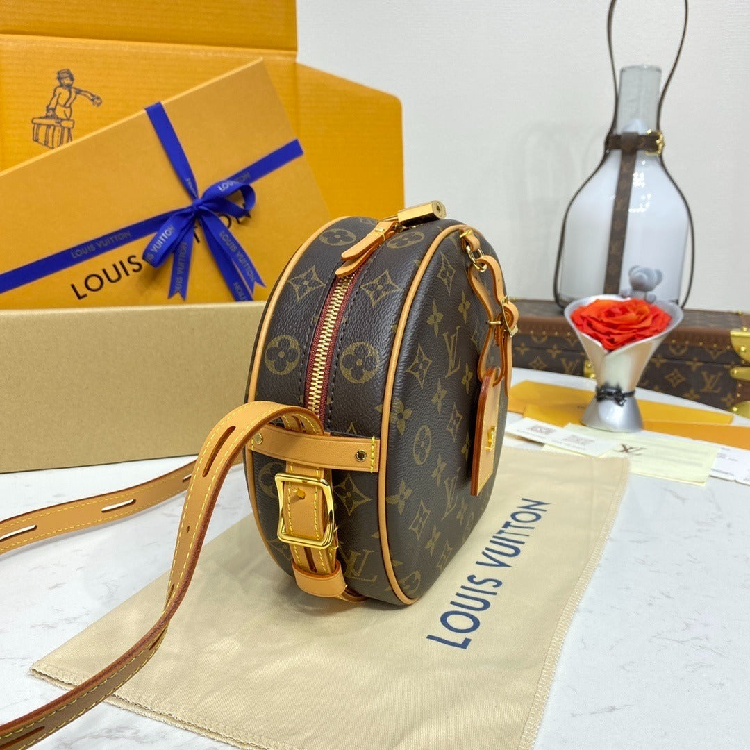 Louis Vuitton Boîte Chapeau Handbag