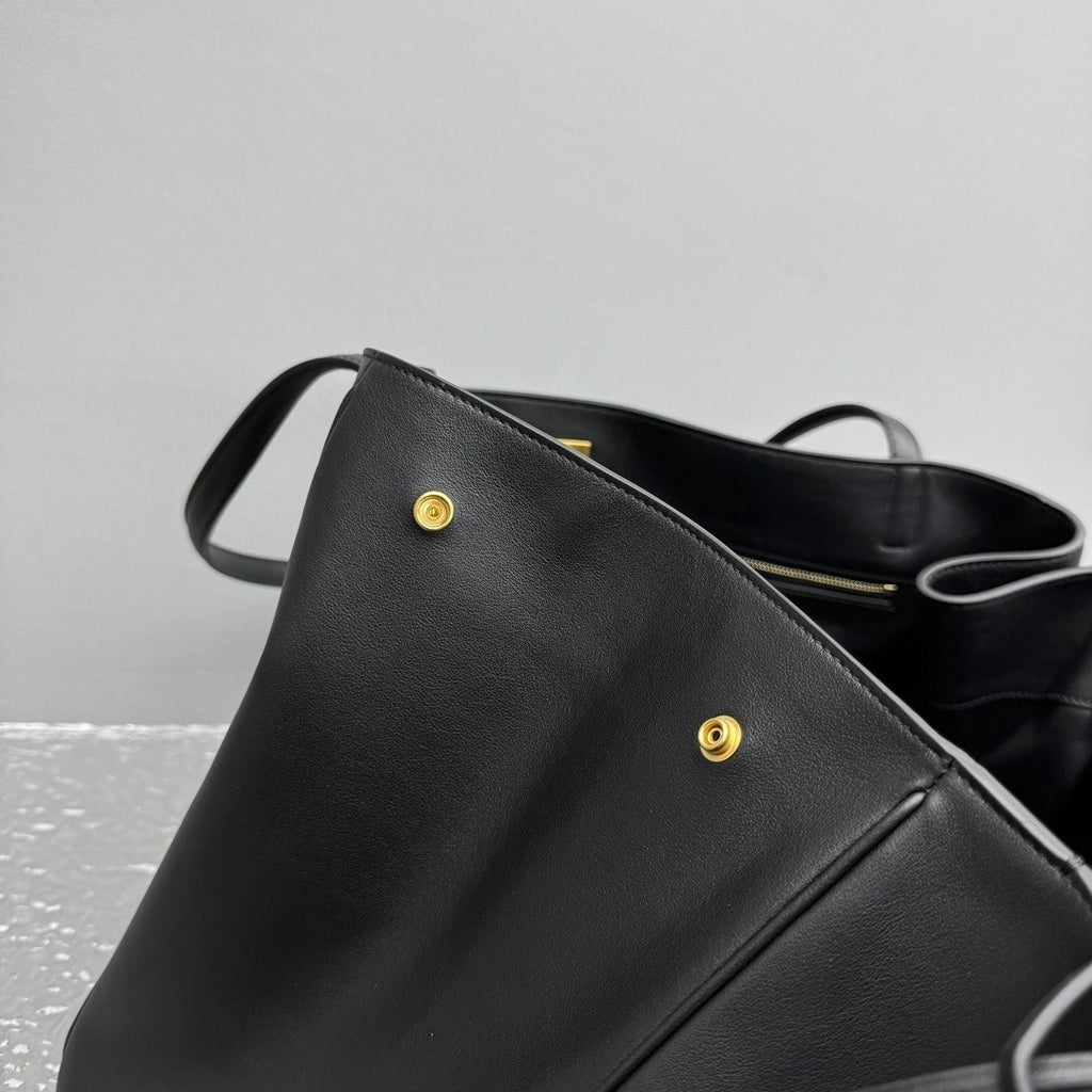 Balenciaga Rodeo Shoulder Tote Small