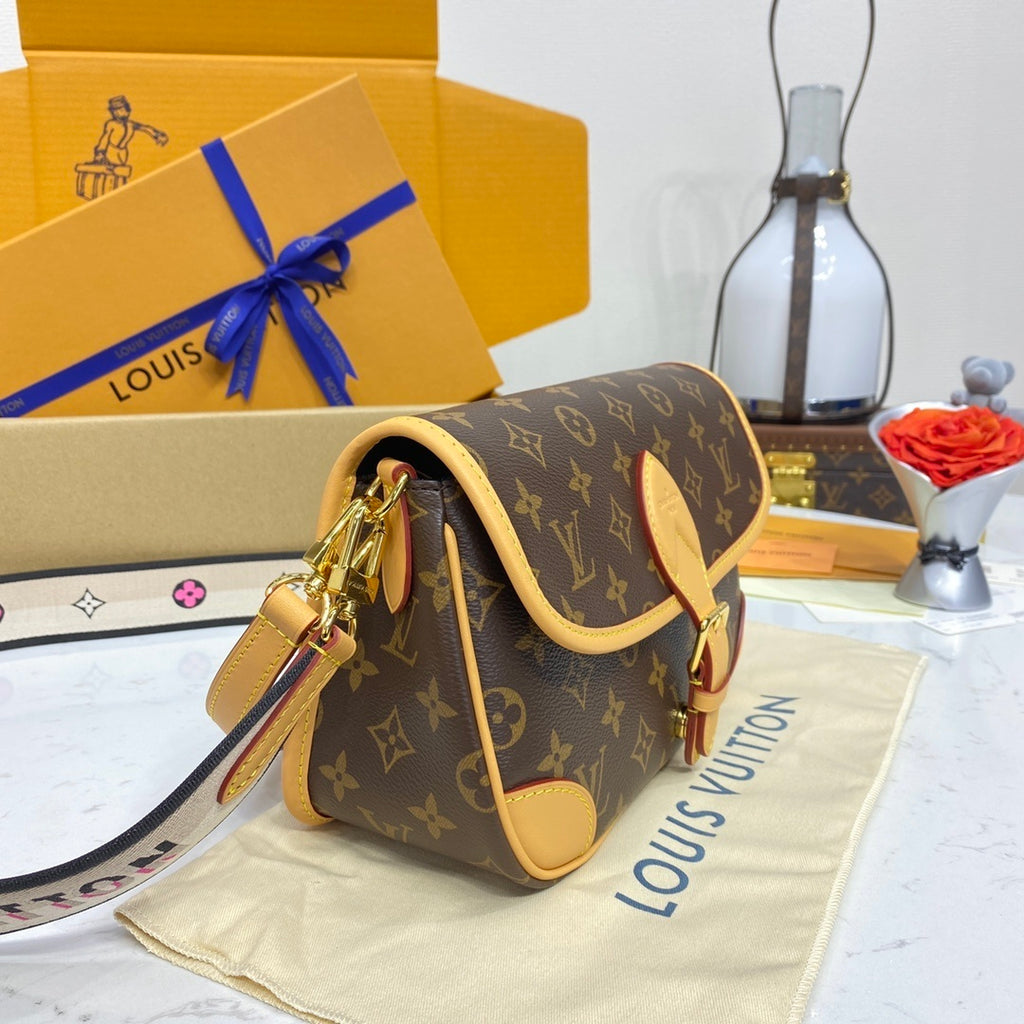Louis Vuitton Diane Shoulder Bag