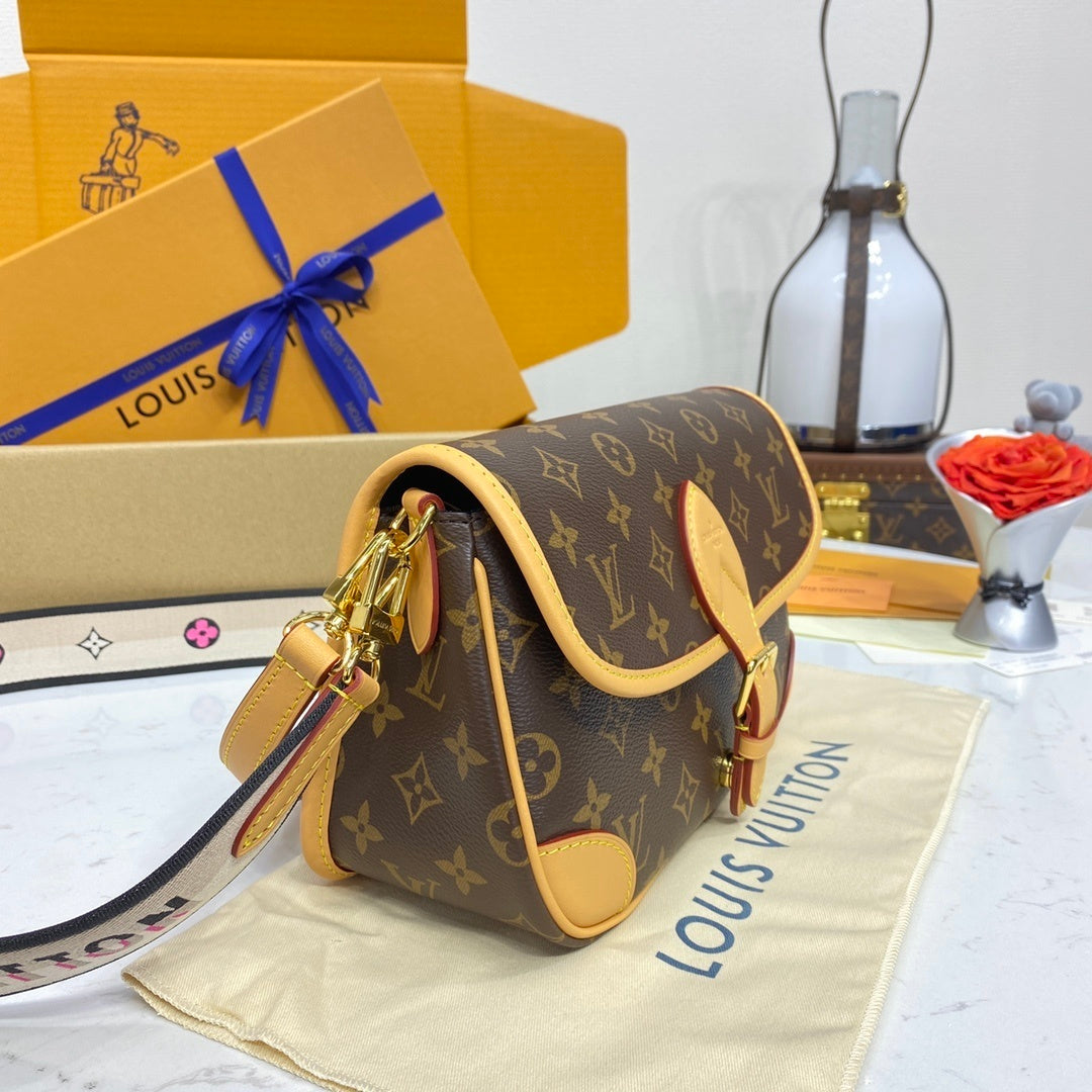 Louis Vuitton Diane Shoulder Bag
