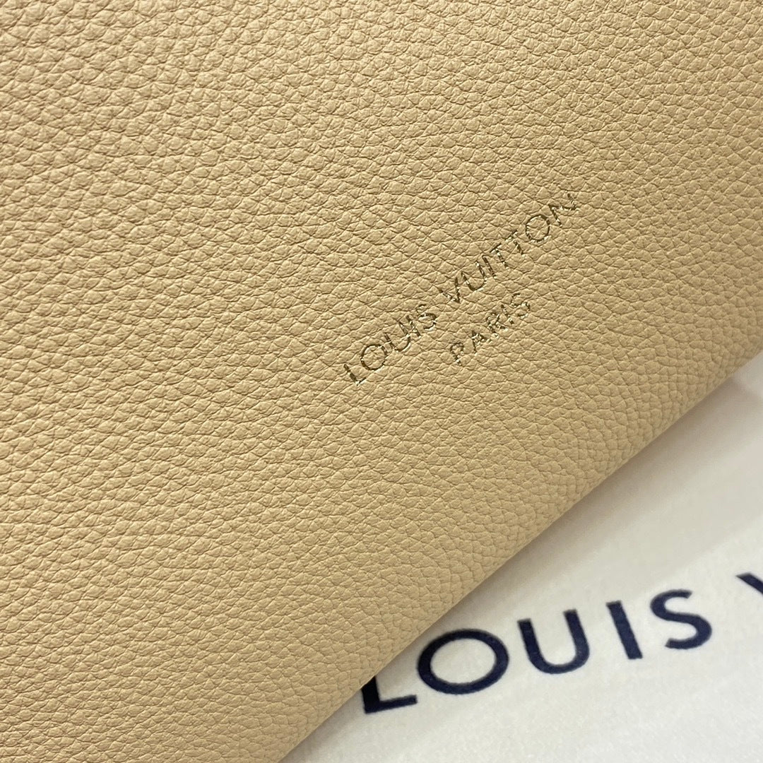 Louis Vuitton Low Key Hobo Small