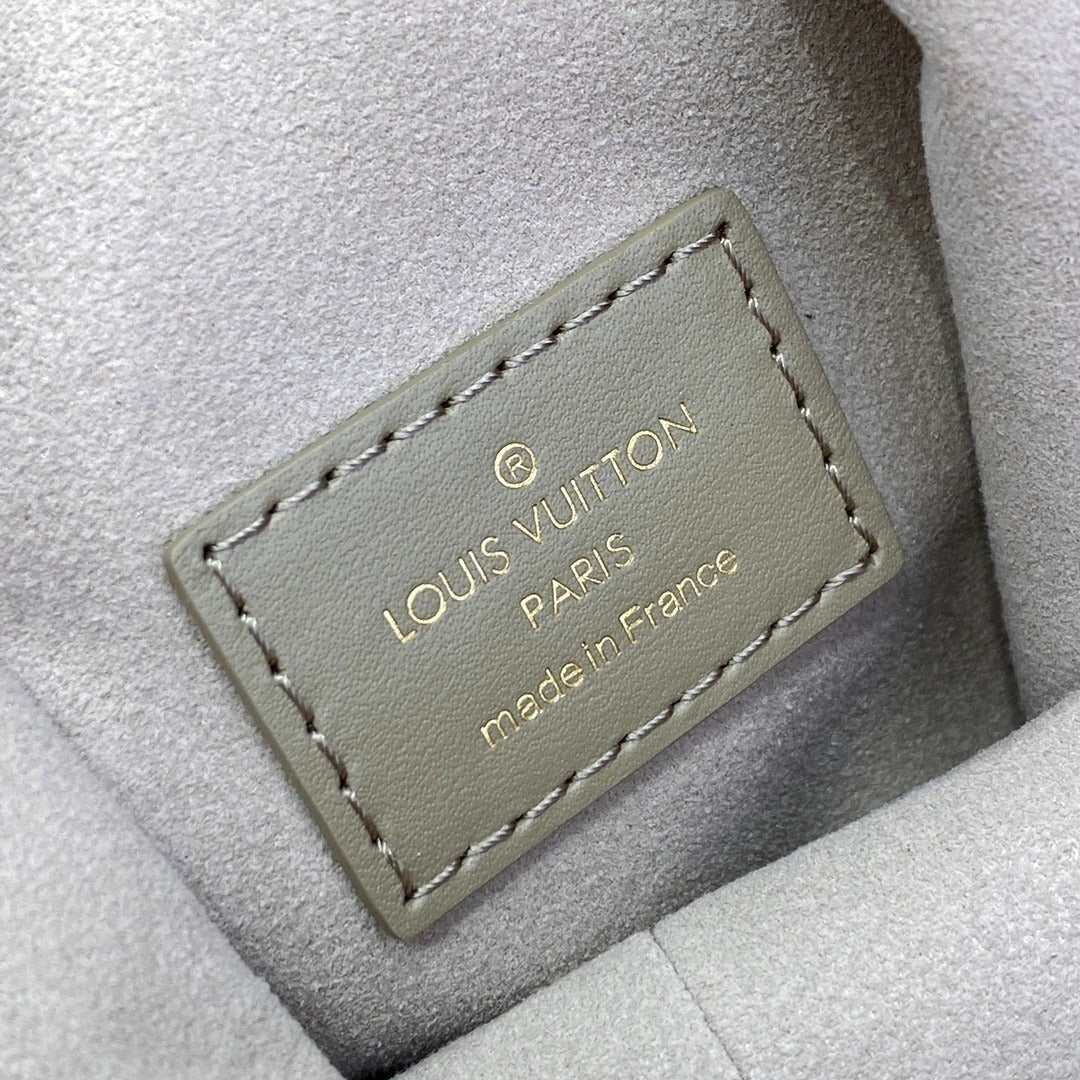 Louis Vuitton Side Trunk Handbag Medium