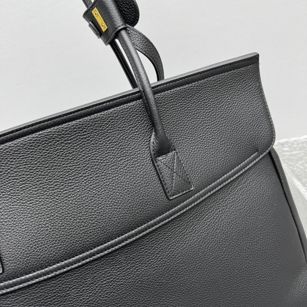 Balenciaga Carrie Carry All Handbag