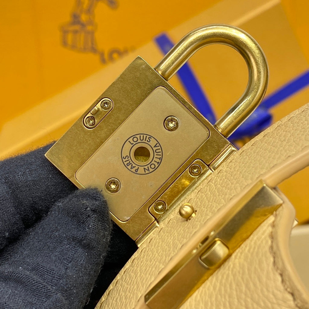 Louis Vuitton Low Key Hobo Small