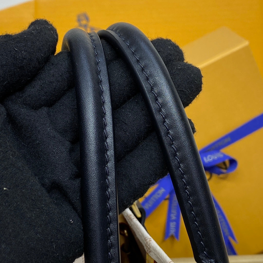 Louis Vuitton OnTheGo Medium Tote Monogram Dune