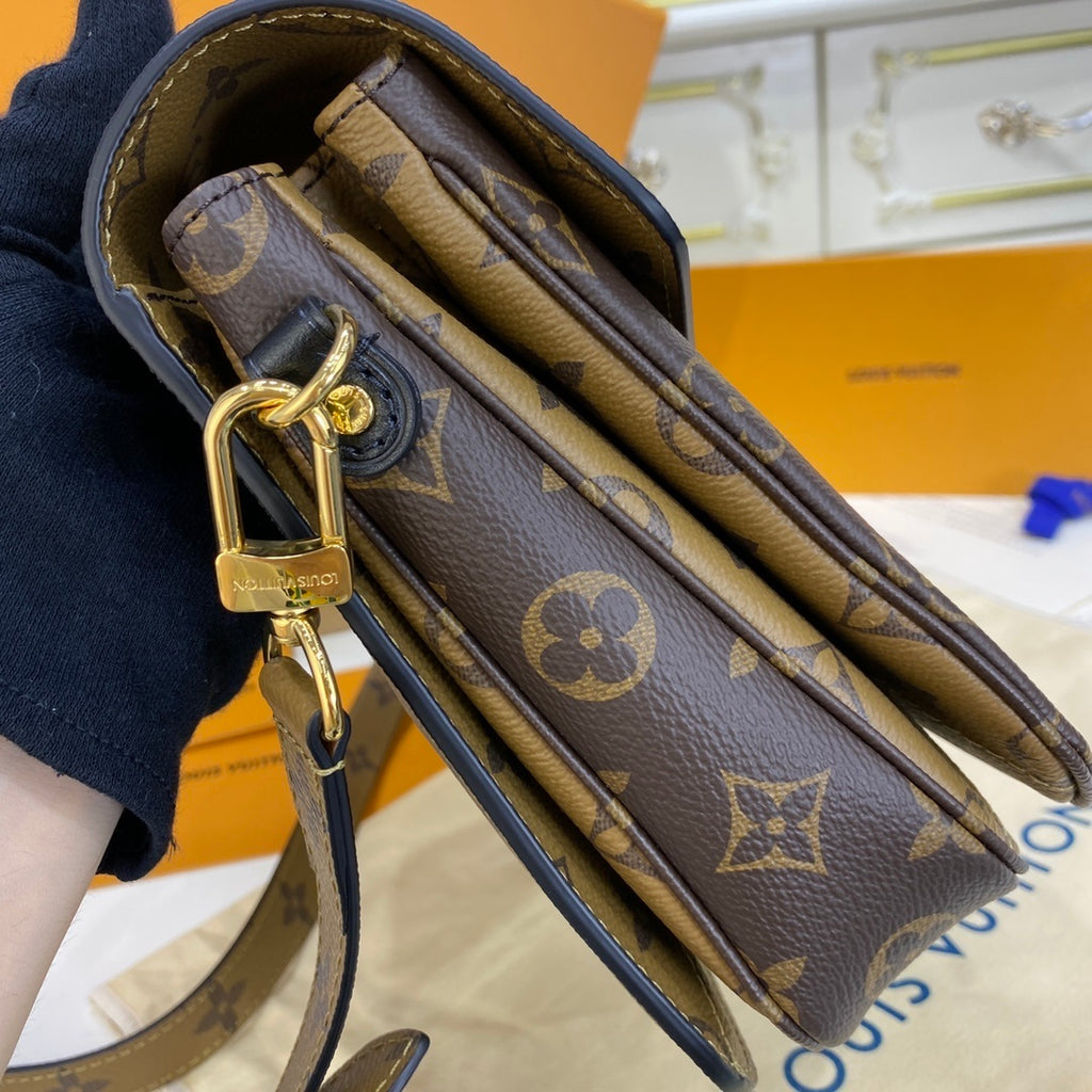 Louis Vuitton Pochette Métis Handbag