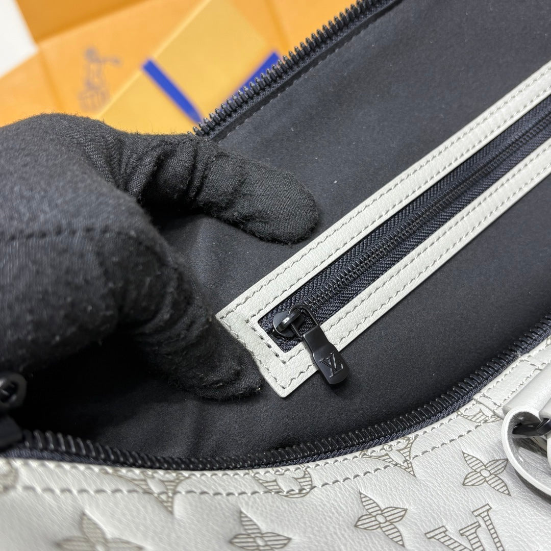 Louis Vuitton Keepall Bandoulière 50 Shadow