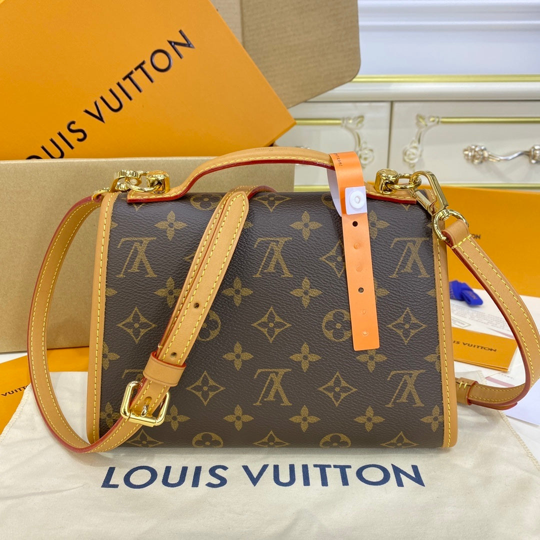 Louis Vuitton Bel Air Messenger Bag
